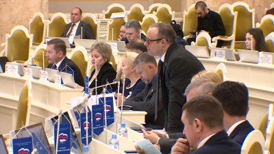 Бюджет Петербурга на три года окончательно утвержден