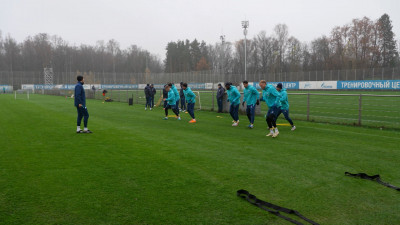 Матч «Зенита» с «Крыльями Советов» переносить не будут: поле в Самаре признали пригодным к игре