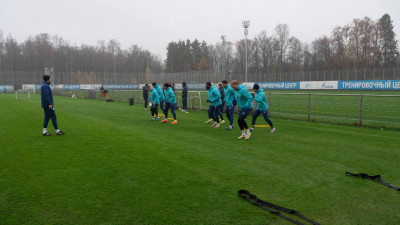 Гостевой матч «Зенита» с «Крыльями Советов» могут перенести: инспекторы проверят готовность поля в Самаре