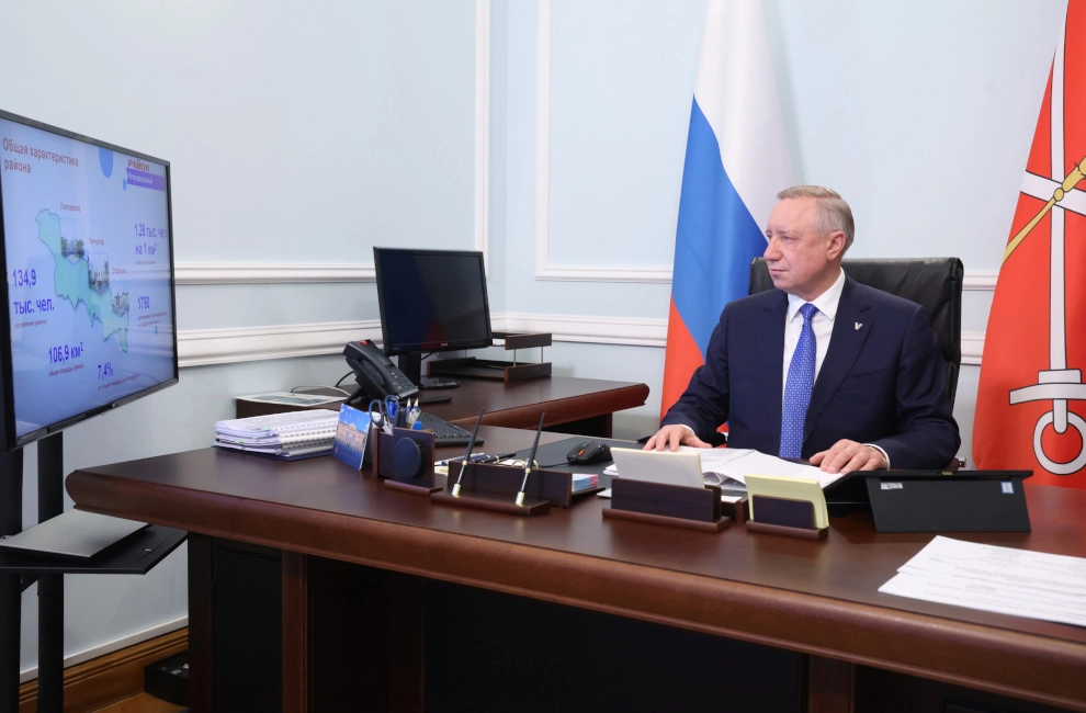 Александр Беглов: Петродворцовый район стал центром размещения высокотехнологичных предприятий Петербурга - tvspb.ru