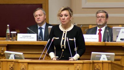 Мария Захарова отметила заслуги Петербурга в укреплении внешнеэкономических связей