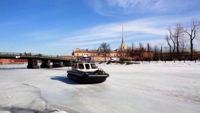 Александр Беглов: Выход на лед в Петербурге запрещен с 4 декабря до 15 января и с 16 марта по 13 апреля 2026 года