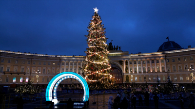 Фабио Мастранджело оценил новогоднее убранство Петербурга