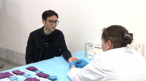 Тестирование на ВИЧ-инфекцию в торговом центре