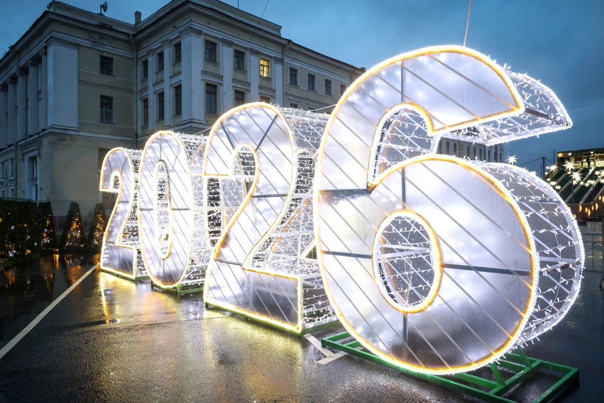 Александр Беглов: На Дворцовой площади чувствуется неповторимая атмосфера праздника - tvspb.ru