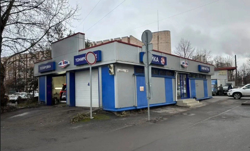 На улице Беринга начали снос незаконного автосервиса - tvspb.ru