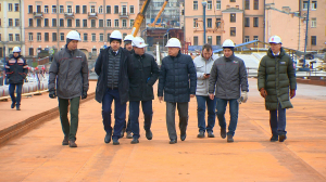 Александр Беглов осмотрел строящийся Большой Смоленский мост