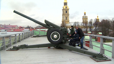 Выстрел мечты: полуденный залп с Нарышкина бастиона Петропавловской крепости дал 13-летний школьник