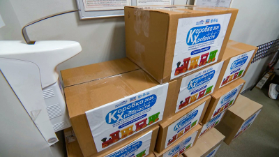 Петербуржцы собрали более 300 «коробок храбрости» для маленьких пациентов больниц