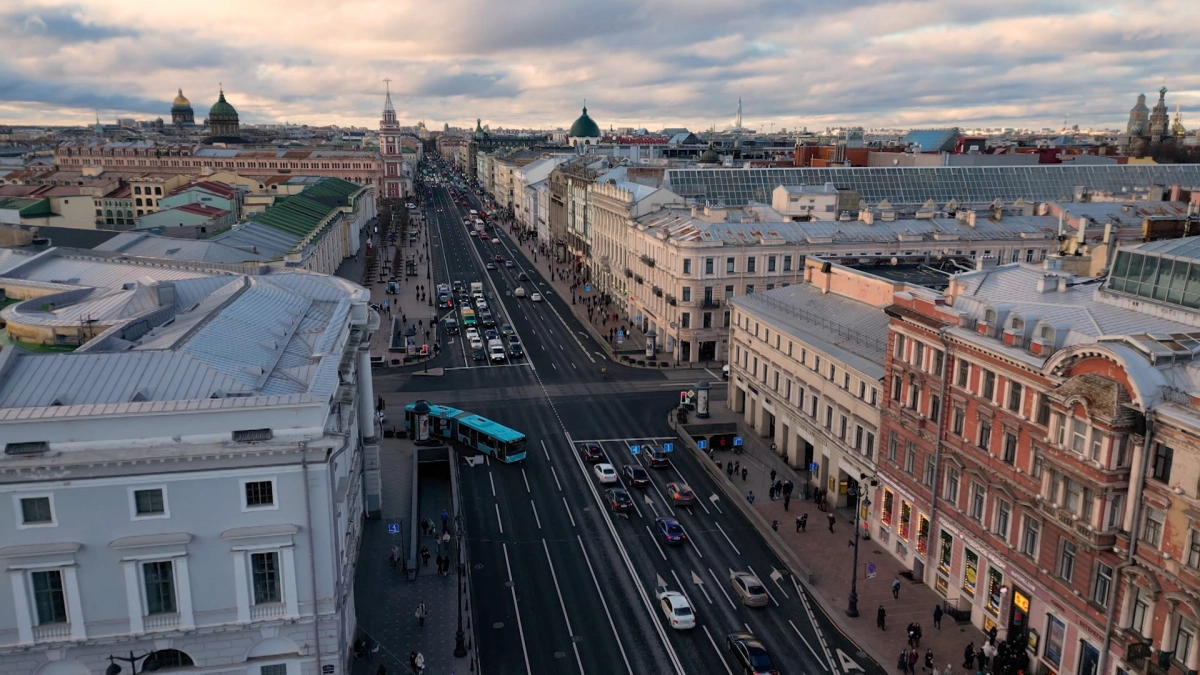 Петербург стал лидером по аттестации гидов: за 2025 год сдали экзамен больше тысячи экскурсоводов - tvspb.ru