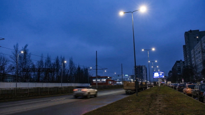 Александр Беглов: Почти 300 светодиодных светильников преобразили облик Ириновского проспекта