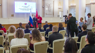 Александр Беглов: Награды петербургским волонтёрам – знак уважения города к их бескорыстному труду