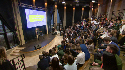 В Петербурге наградили получателей грантов от Росмолодёжи