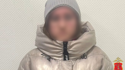 Петербургская полиция задержала 18–летнюю дроппершу, которая участвовала в обмане пенсионерки
