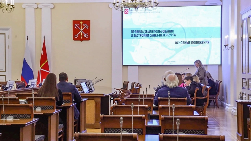 Социальная инфраструктура, объекты культуры и спорта: какие вопросы обсудили на рабочем совещании в Смольном