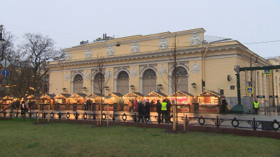 В Петербурге завершили внешнюю реставрацию Михайловского Манежа