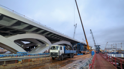 Александр Беглов: К следующей навигации Большой Смоленский мост должен быть готов к пропуску судов