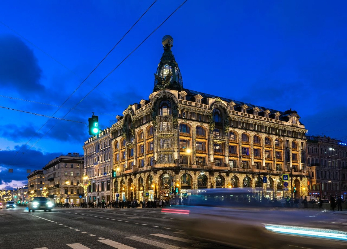 В Доме Зингера отреставрируют фасады, купола и глобус - tvspb.ru