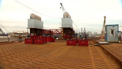 Большой Смоленский мост вышел на новый этап: смонтирован 800-тонный разводной пролет