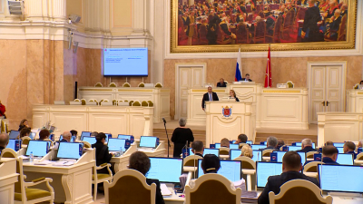 В ЗакСе приняли поправки в закон о комплексном развитии территорий в Петербурге