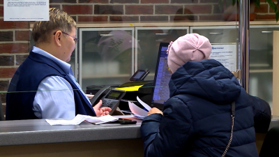 Кто в Петербурге может получить помощь с оплатой ЖКУ