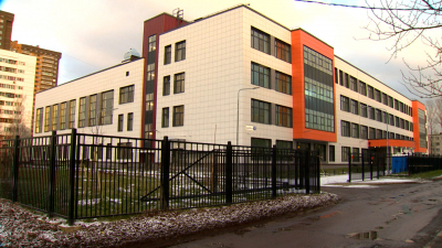 В Красносельском районе завершили строительство школы на 550 мест