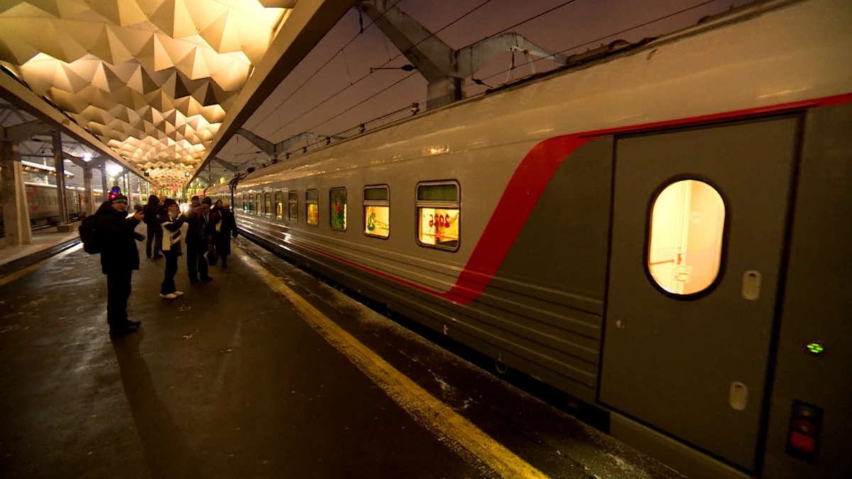 Поезд из Симферополя в Петербург задерживается на 5,5 часа - tvspb.ru