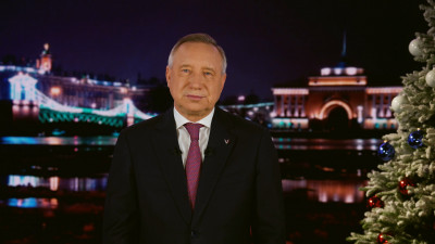 Александр Беглов поздравил петербуржцев с Новым годом