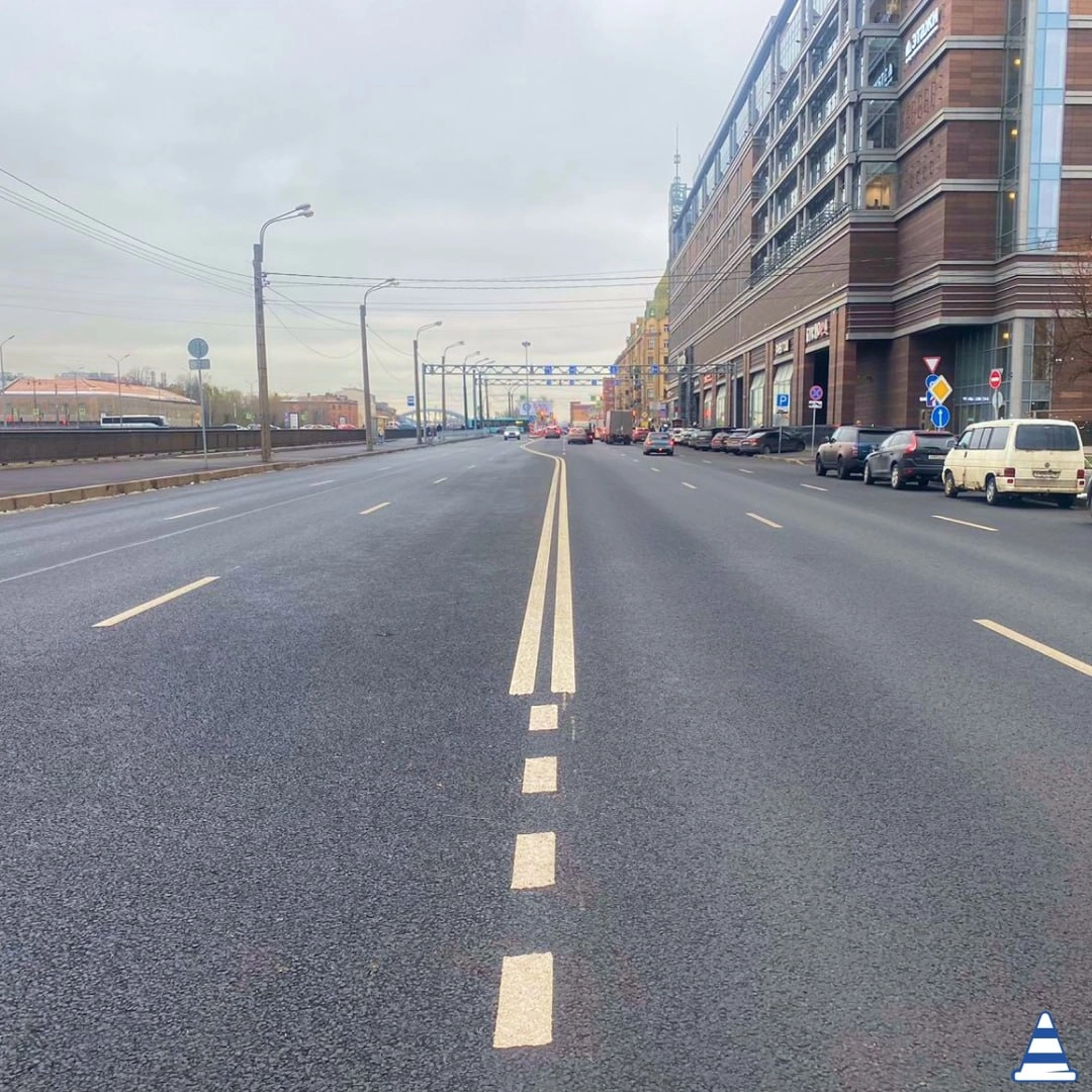 Дорожники завершили ремонт набережной Обводного канала: обновлено 1,6 км асфальта - tvspb.ru