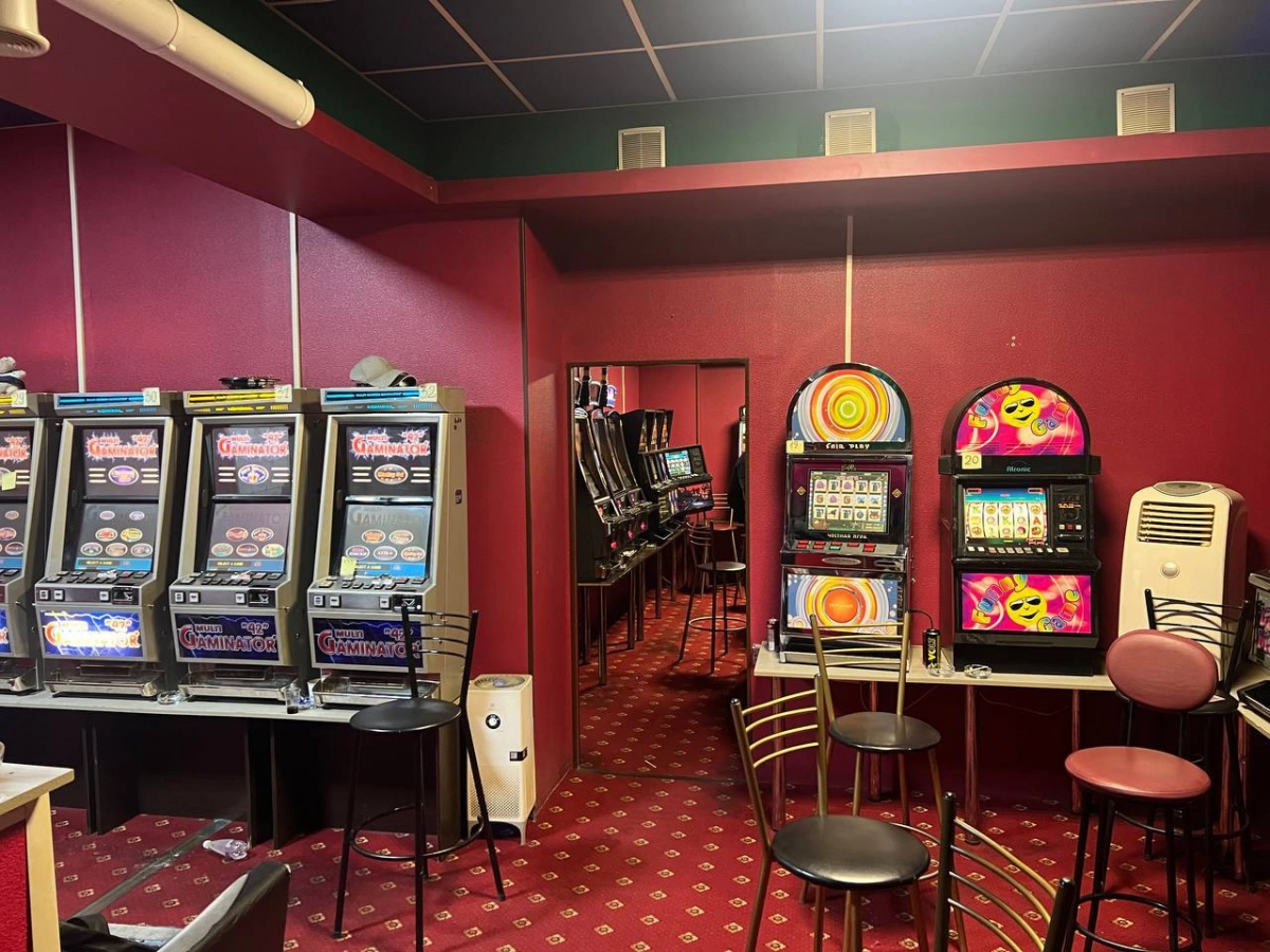 Жительницу Петербурга задержали за незаконную организацию азартных игр: возбуждено уголовное дело - tvspb.ru