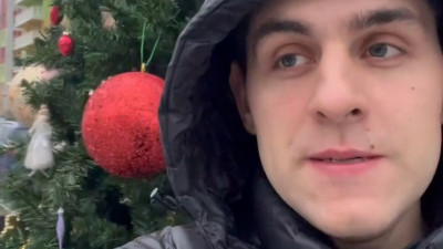 Невероятно красиво: молодые петербуржцы оценили новогодний наряд Северной столицы