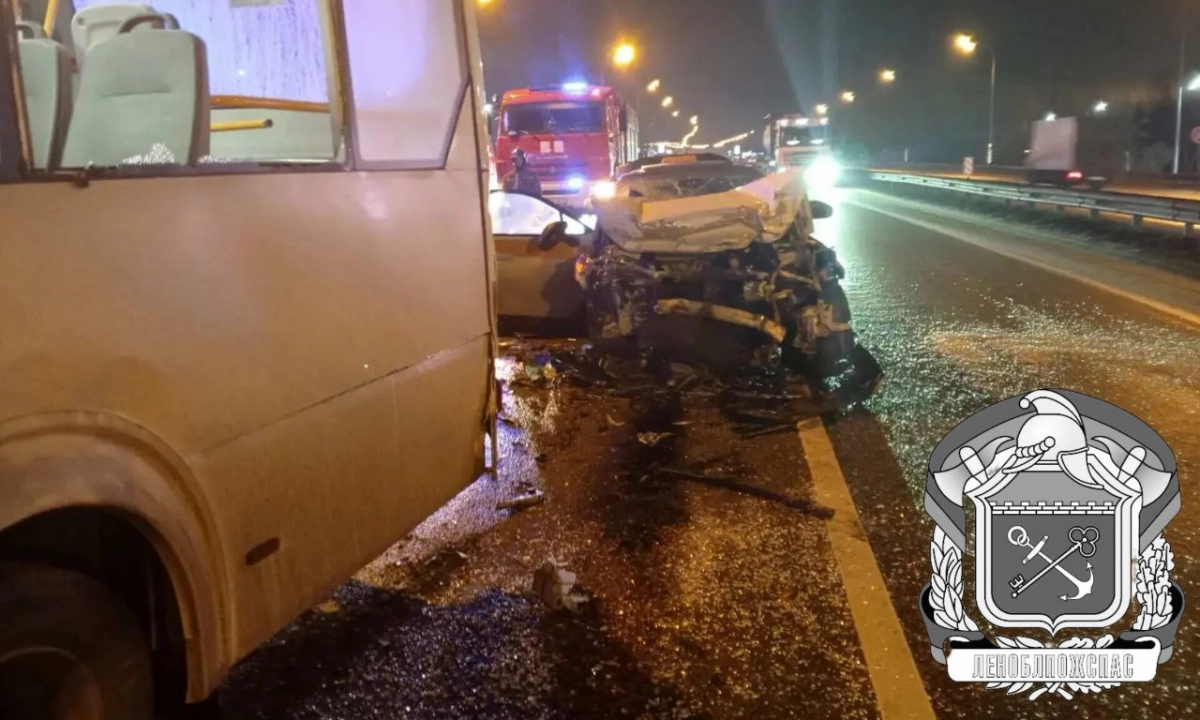 Пассажир такси пострадал в массовом ДТП на трассе «Кола» - tvspb.ru