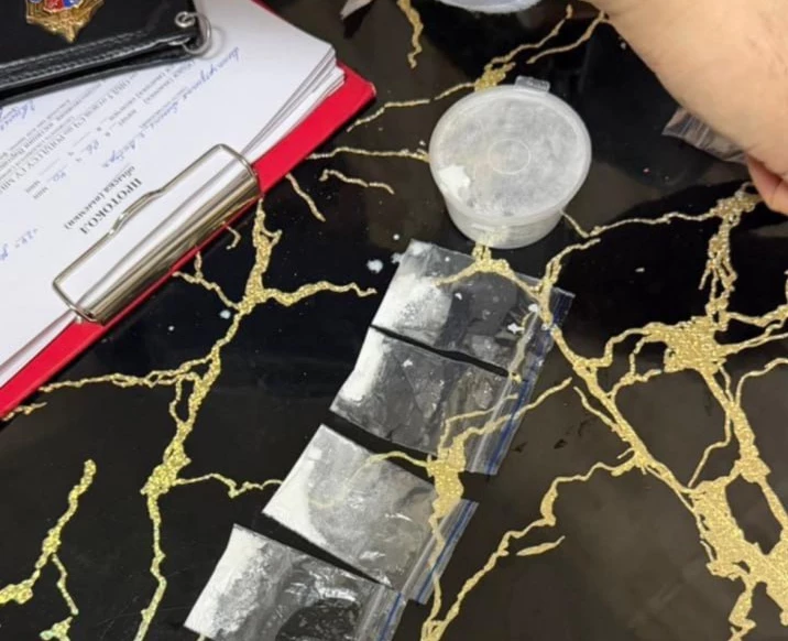 У жителя Выборга, подозреваемого в мошенничестве, нашли крупную партию наркотиков - tvspb.ru