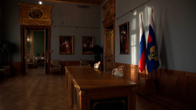 Александр Беглов передал отреставрированный Дом Кочубея Александру Гуцану под резиденцию Генпрокуратуры РФ в Петербурге