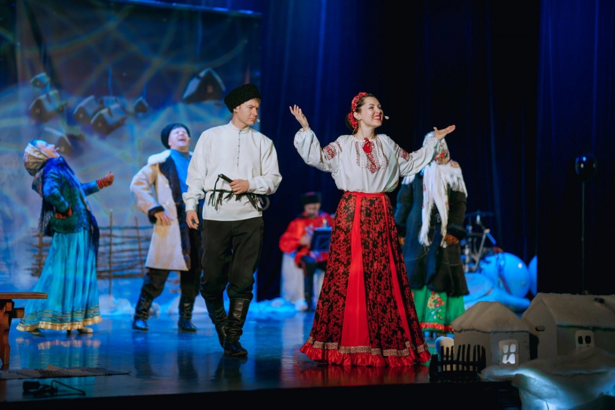 Александр Беглов: К открытию возрожденного Мариупольского драмтеатра Петербург подготовил насыщенную культурную программу - tvspb.ru