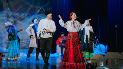 Александр Беглов: К открытию возрожденного Мариупольского драмтеатра Петербург подготовил насыщенную культурную программу