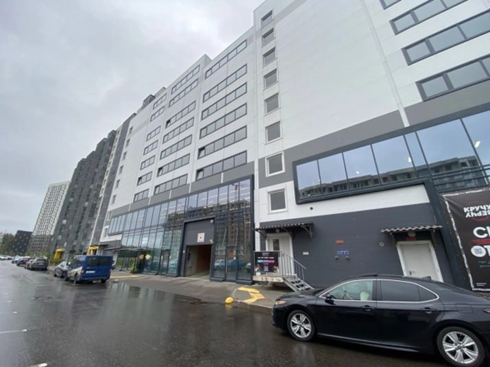 В Приморском районе переделка паркинга в торговые площади закончилась судебными разбирательствами - tvspb.ru