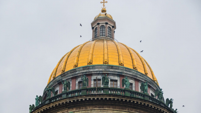 C балюстрады Исаакиевского собора сняли стрoительные леса