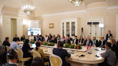 Петербург стал площадкой российско-китайского диалога о борьбе с инфекциями