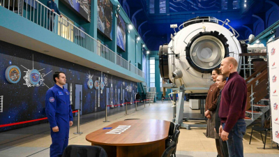 Космонавты открытого набора начали «рабочие дни» на тренажерах МКС