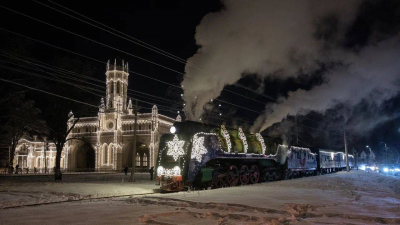 Поезд Деда Мороза прибудет на Октябрьскую железную дорогу 4 января