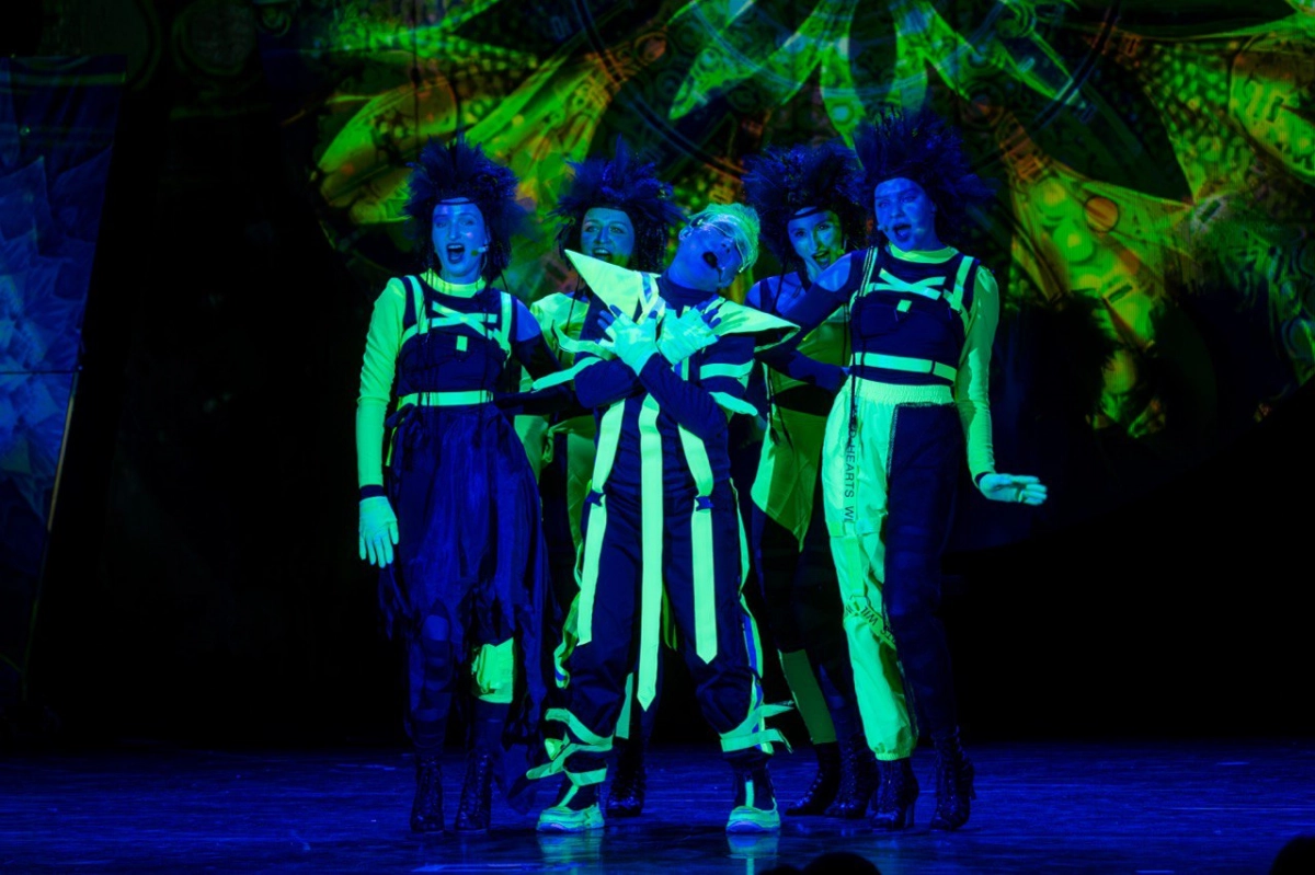 Театр «Синяя птица» подготовил новогодние премьеры масштабных мюзиклов для всей семьи - tvspb.ru