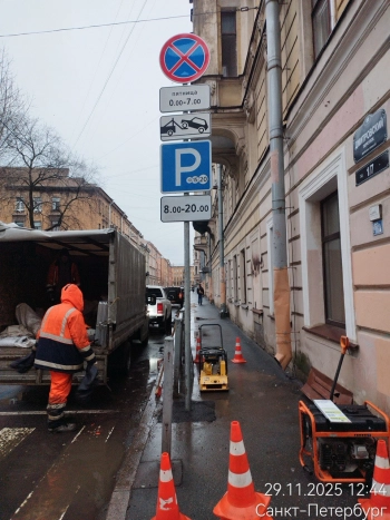 На Новгородской улице прошёл рейд по новым правилам ночной зимней парковки