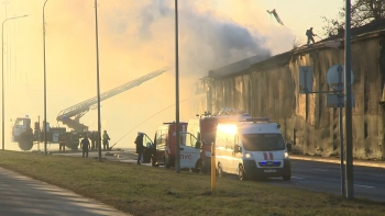 На набережной реки Екатерингофки потушили крупный пожар