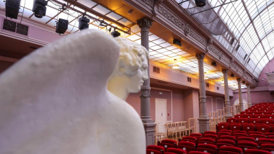 Театры Петербурга получили оборудование на сумму свыше 213 млн рублей по нацпроекту «Семья»