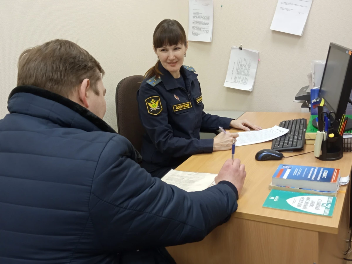 Новогодний подарок: бывший работодатель выплатил инженеру из Петербурга 1,2 миллиона рублей - tvspb.ru