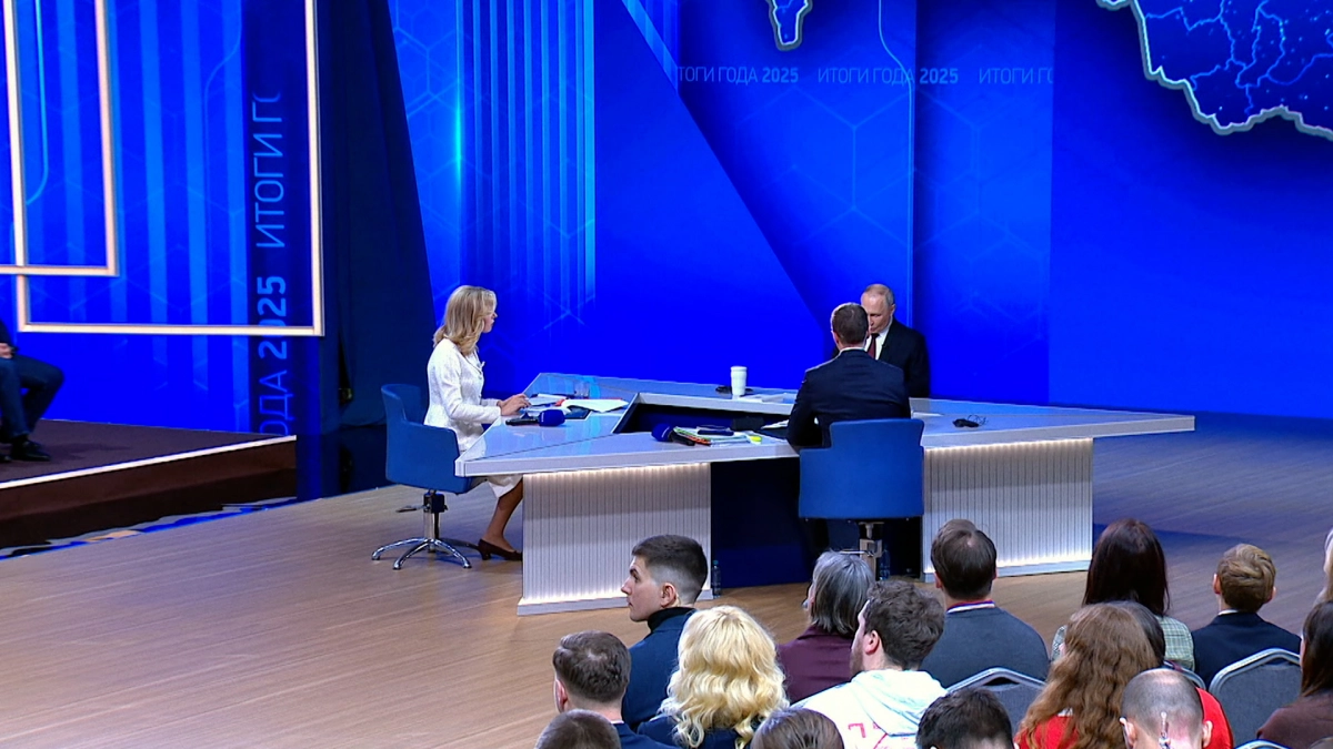 Владимир Путин: Продолжаем работу по поддержке закупок общественного транспорта для нужд регионов - tvspb.ru