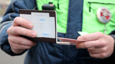 Сотни мигрантов и тысячи протоколов: как прошел масштабный рейд по проверке курьеров в Петербурге