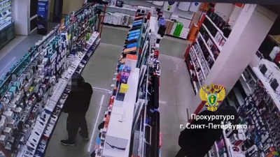 Уголовное дело направлено в суд: в Ломоносове мужчина украл умную колонку, «чтобы слушать музыку дома»