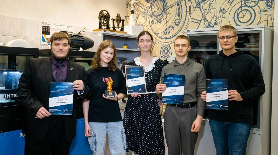 Приближая будущее: петербургские студенты создали манекен руки для перспективных пилотируемых космических аппаратов - tvspb.ru